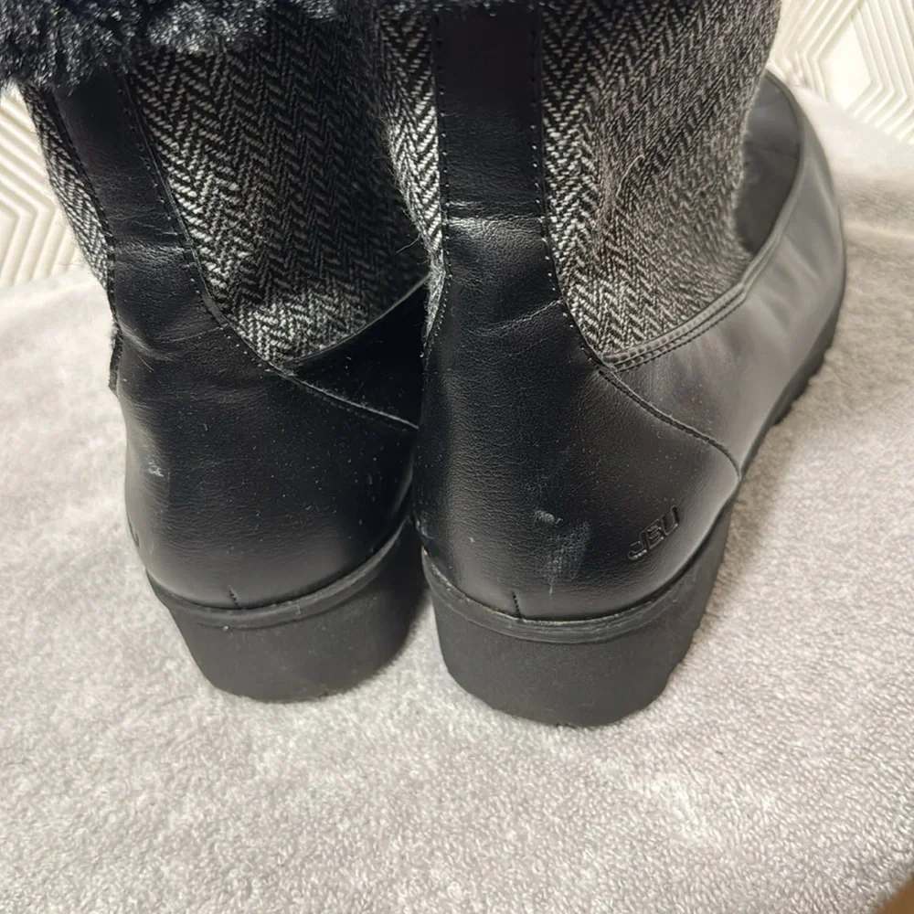 Women’s boots JBU‎ boots size 9 winter cold weather boots